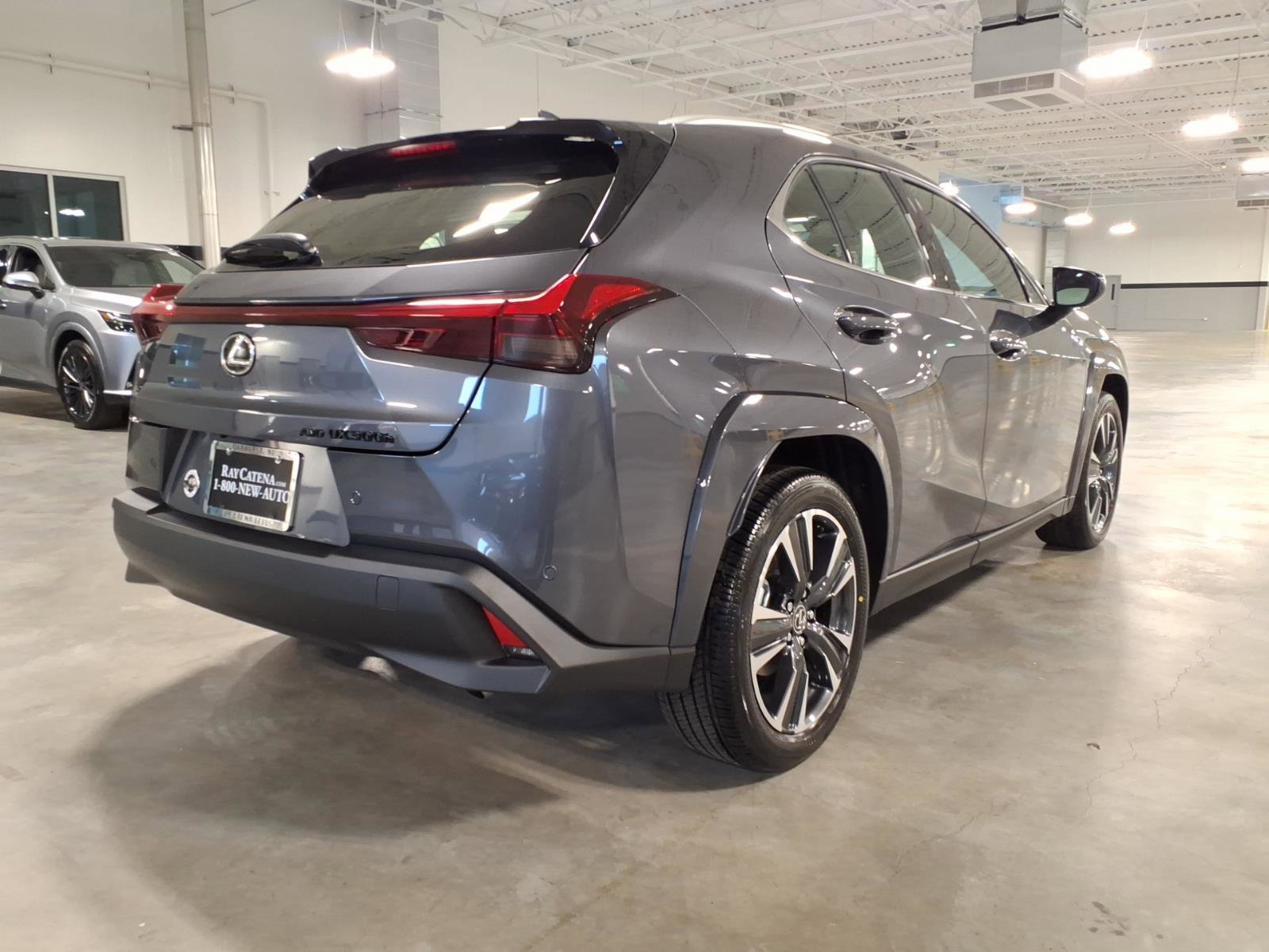 New 2026 Lexus UX 300h AWD image 18