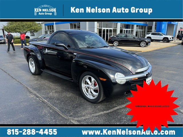 Used 2004 Chevrolet SSR w/ Preferred Equipment Group