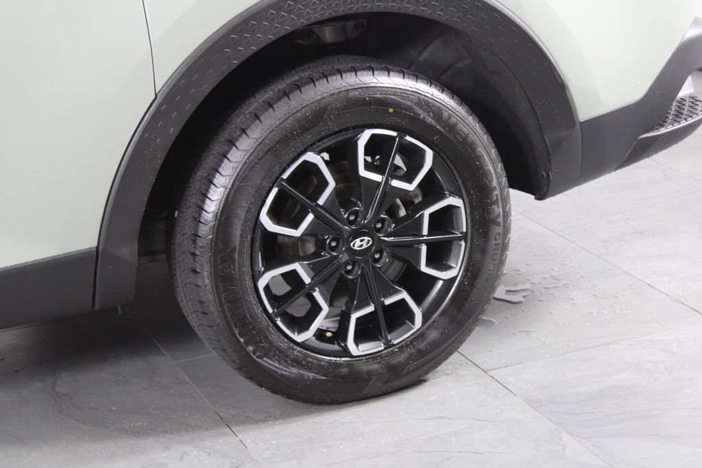 Used 2024 Hyundai Santa Cruz SEL w/ Activity Package FWD image 15