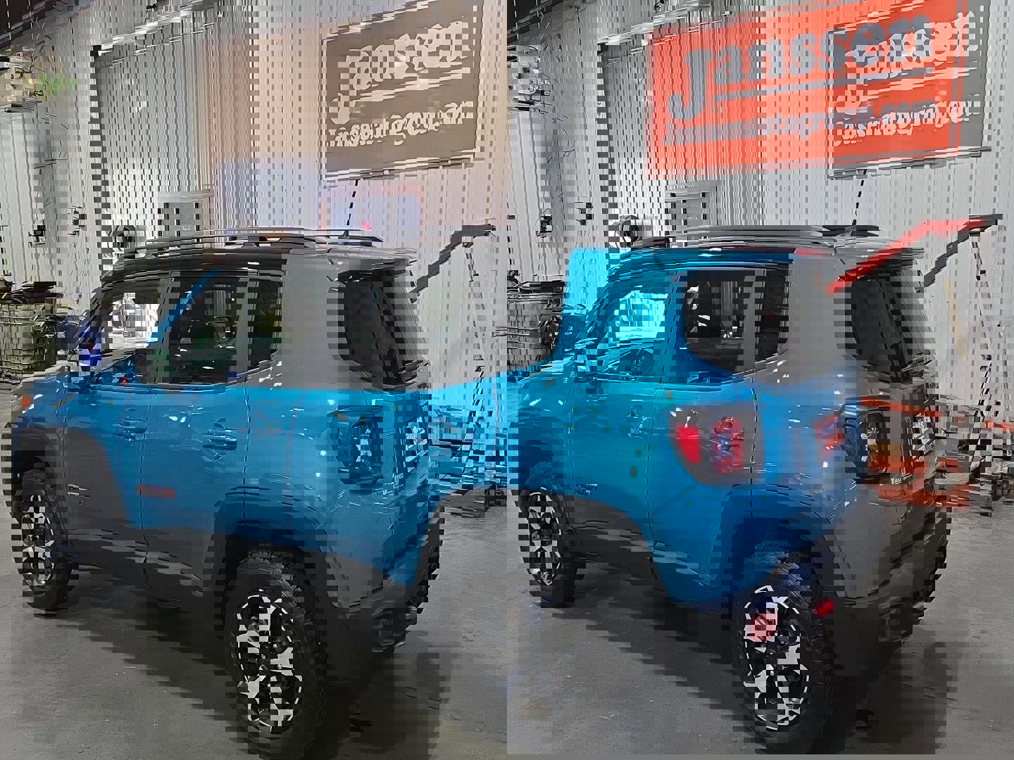 Used 2022 Jeep Renegade Trailhawk w/ Sun/Sound Group image 3