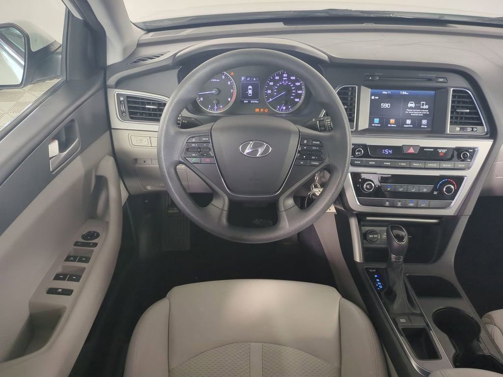 Used 2016 Hyundai Sonata SE FWD image 17