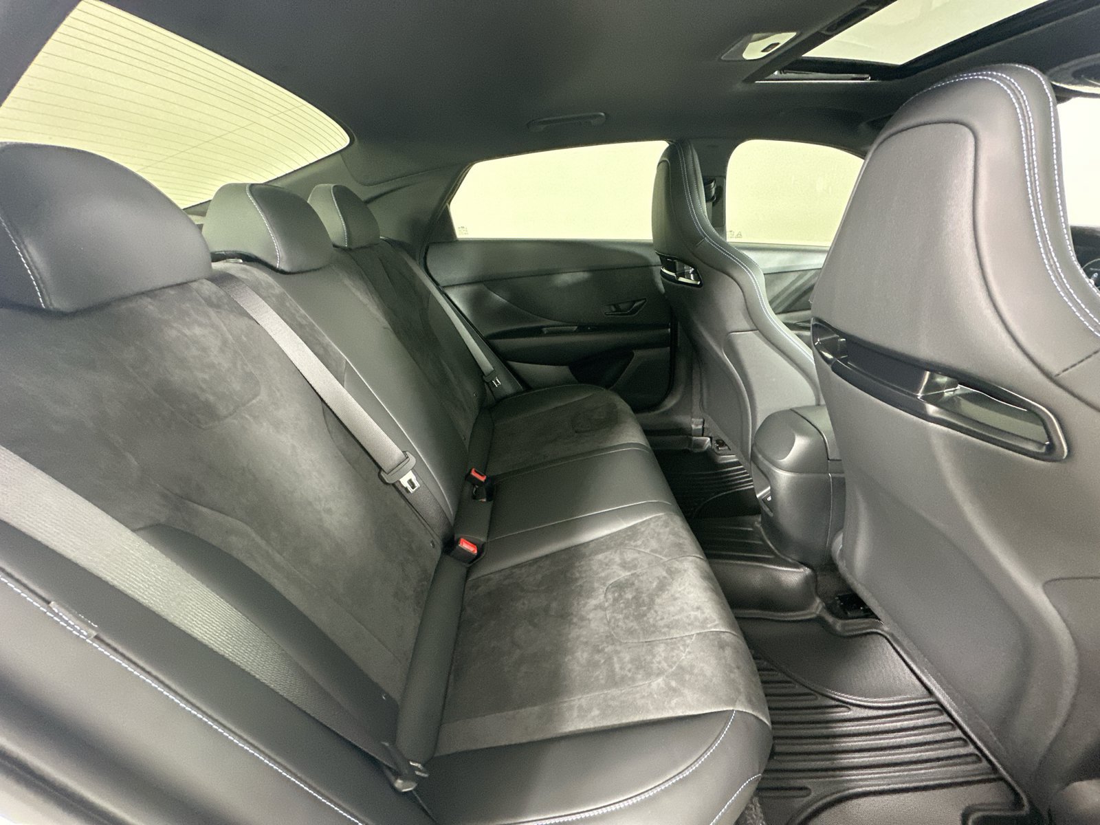 Used 2026 Hyundai Elantra N FWD image 41
