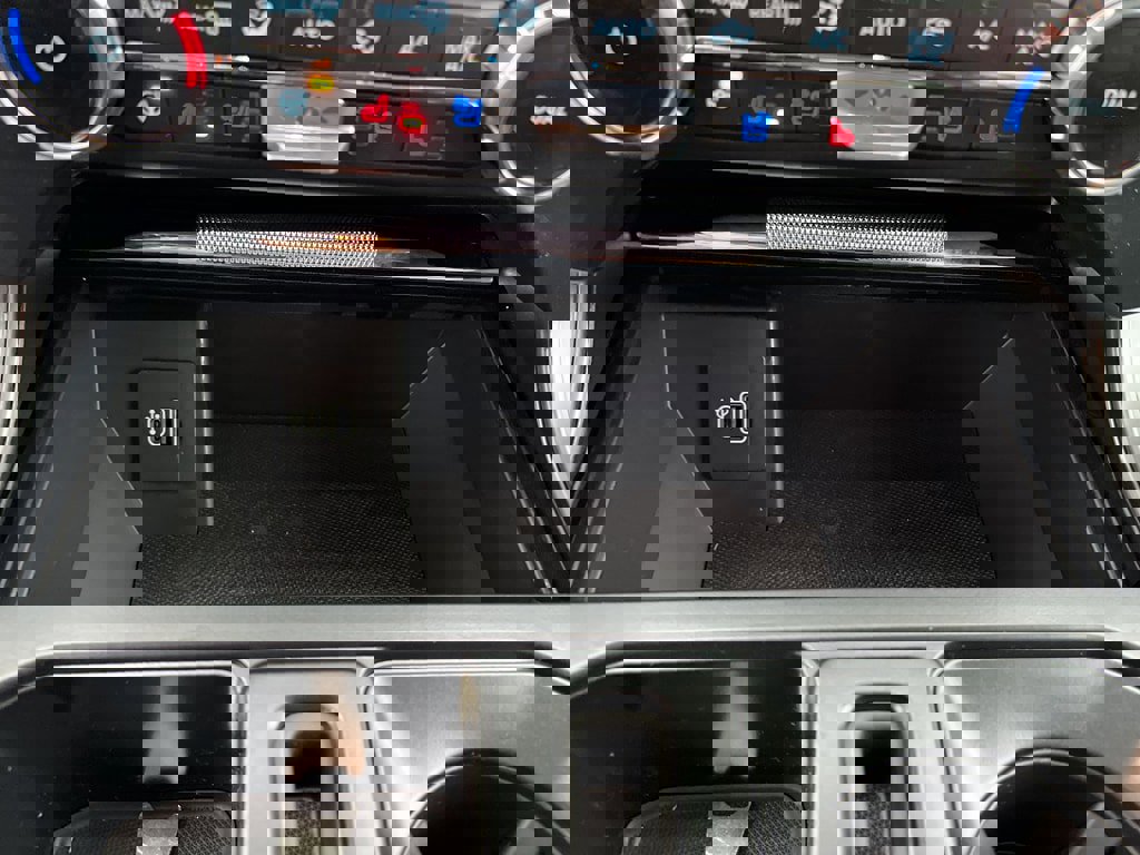 New 2025 Ford F150 Lariat w/ Equipment Group 501A Mid image 17