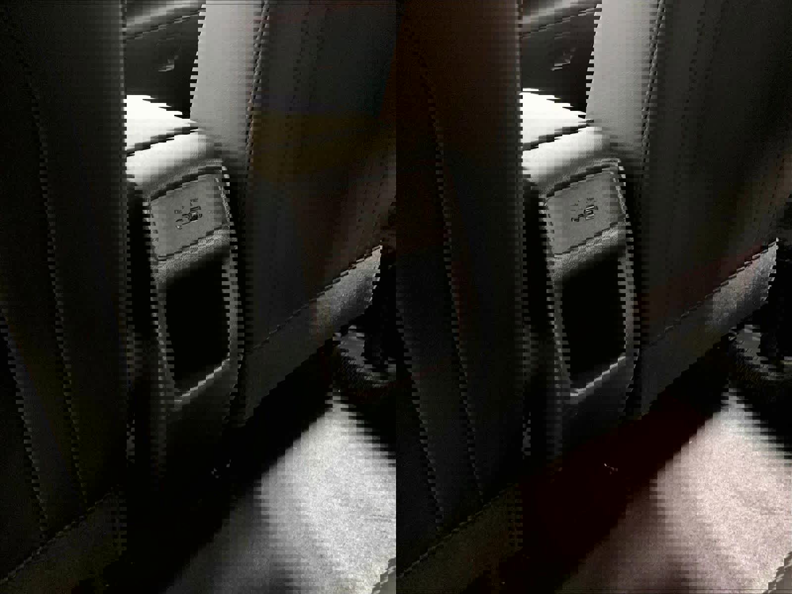 Used 2025 Chevrolet Trax LT w/ LT Convenience Package image 28