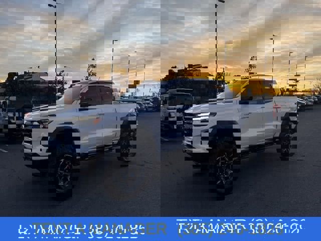 Used 2024 Chevrolet Colorado ZR2 w/ Technology Package image 6