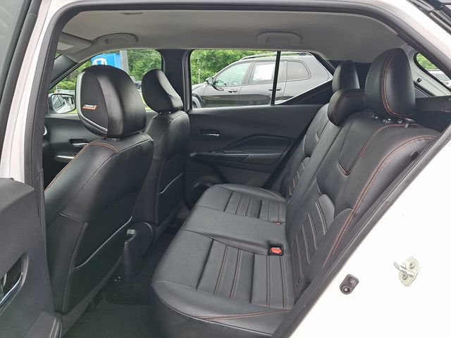 Used 2019 Nissan Kicks SR w/ SR Premium Package FWD image 11
