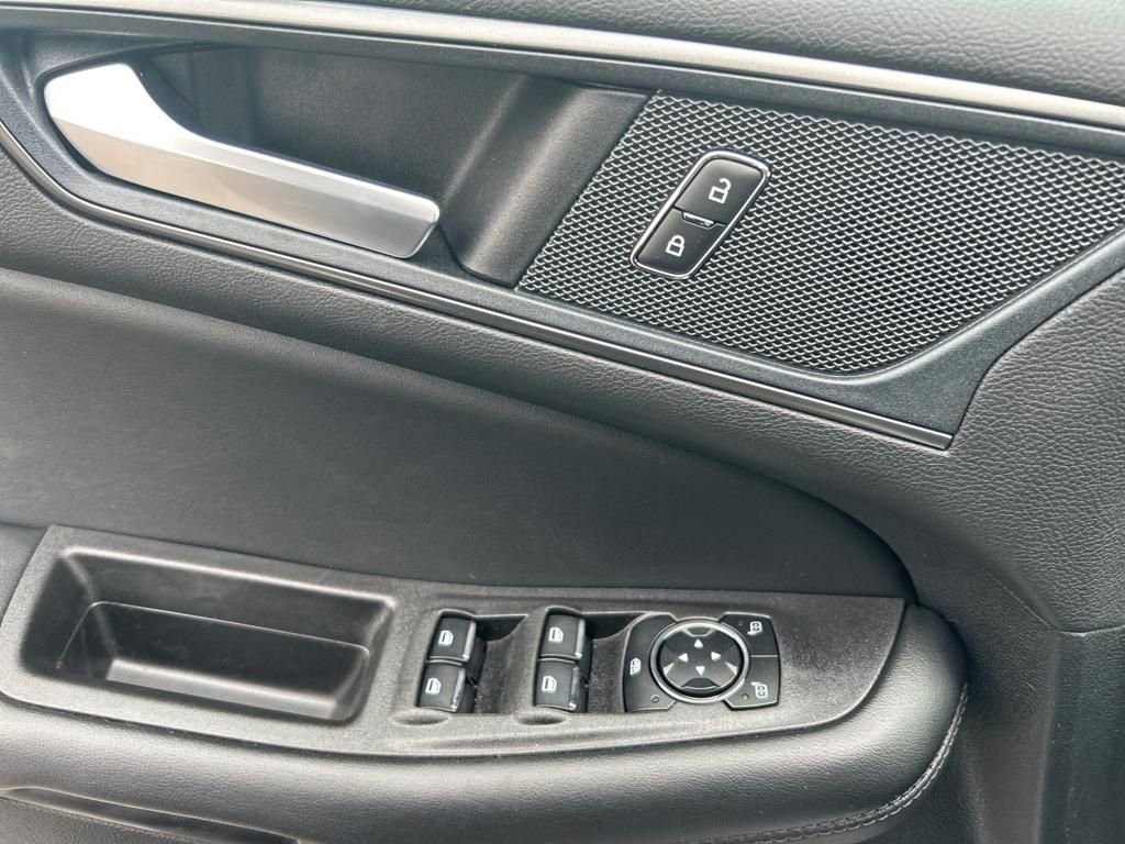 New 2024 Ford Edge SE image 11