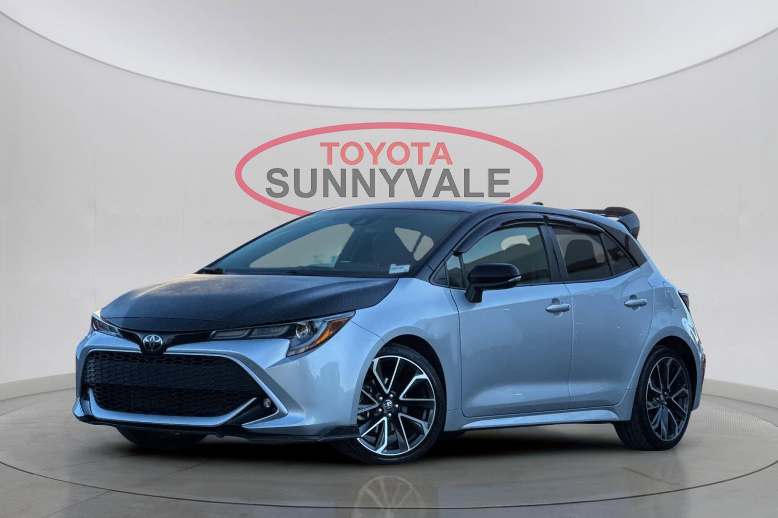 Used 2020 Toyota Corolla XSE image 2