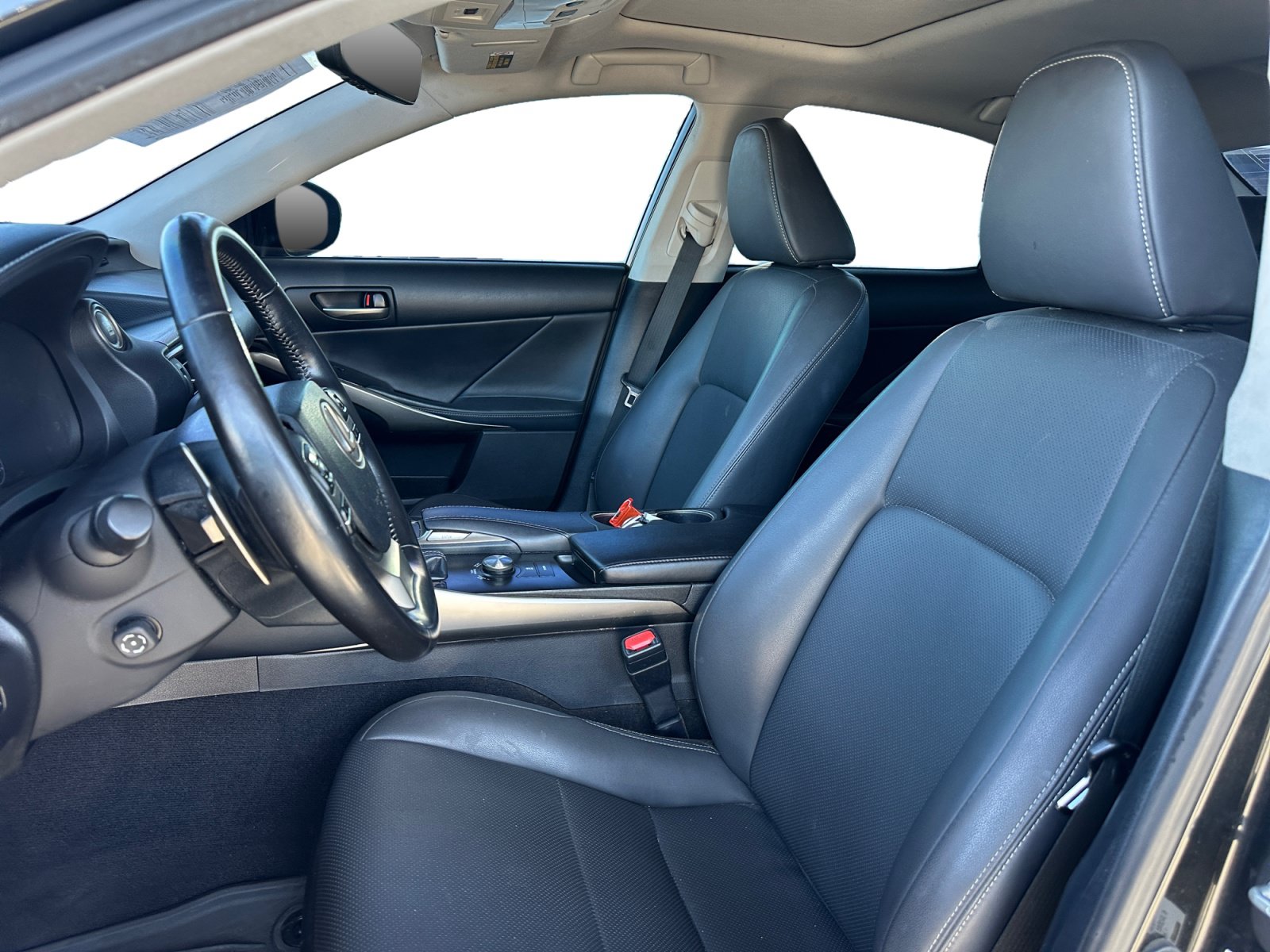 Used 2020 Lexus IS 300 w/ Navigation Package RWD image 9