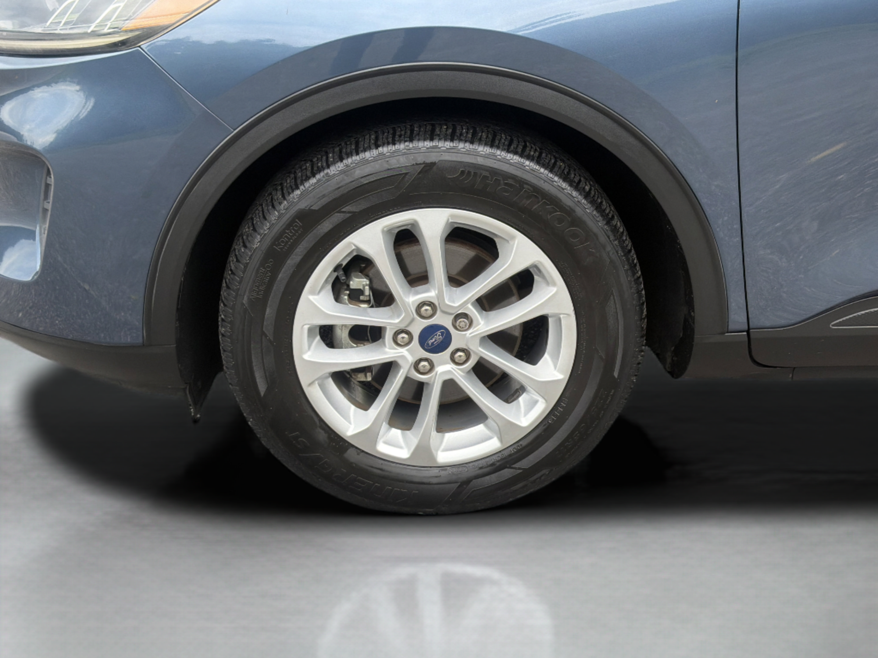 Used 2020 Ford Escape SE FWD image 28