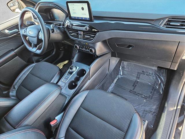 Used 2025 Ford Escape ST-Line image 18