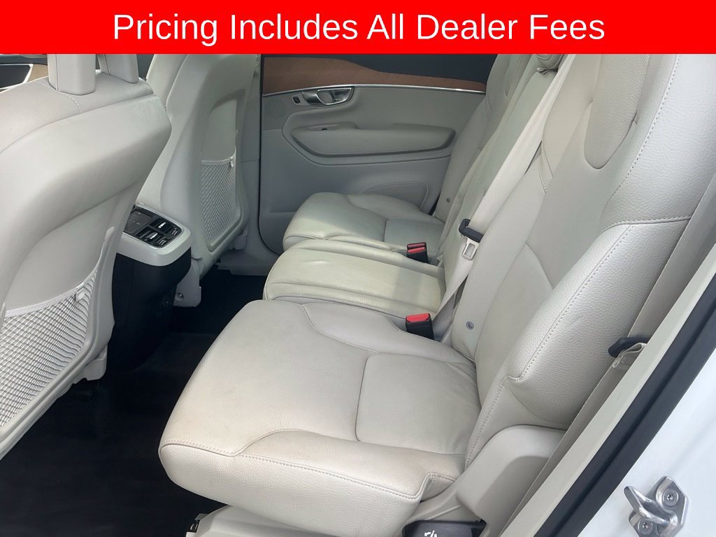 Used 2022 Volvo XC90 T6 Momentum AWD/4WD image 19