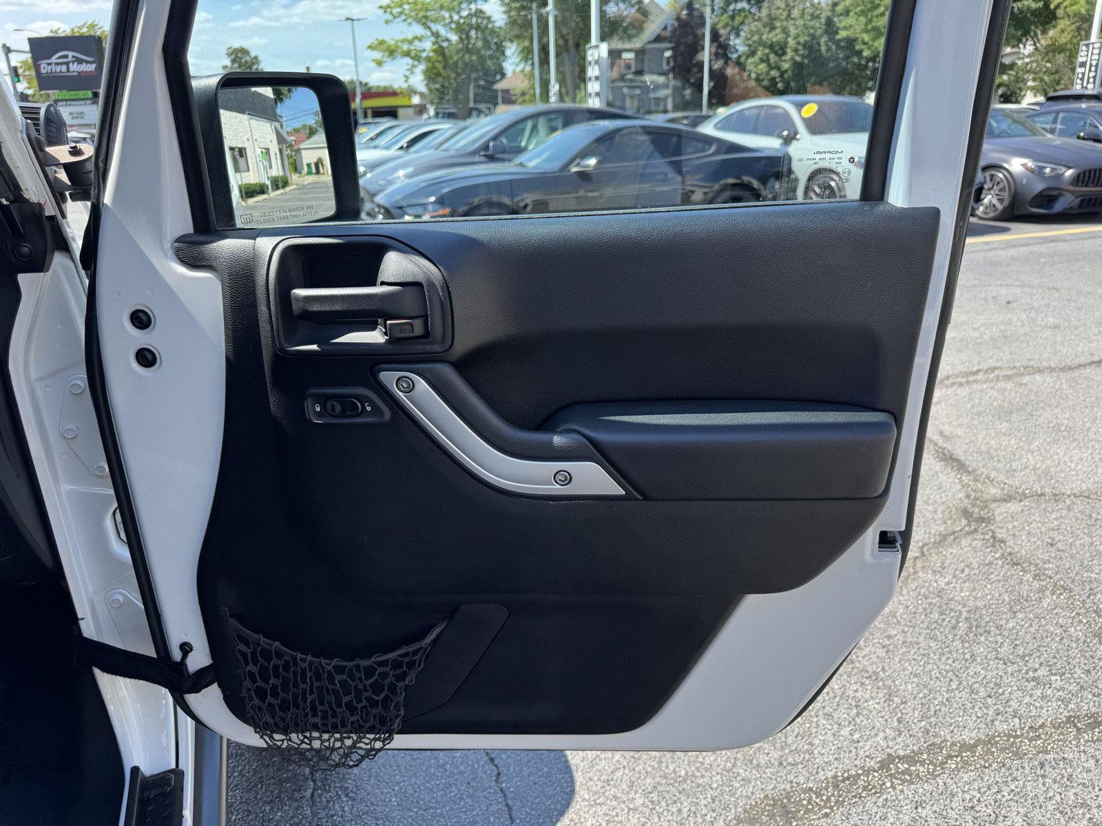 Used 2012 Jeep Wrangler Unlimited Sahara w/ Dual Top Group AWD/4WD image 34
