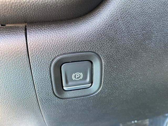 Used 2023 Chevrolet Silverado 2500 Custom w/ Custom Value Package image 19