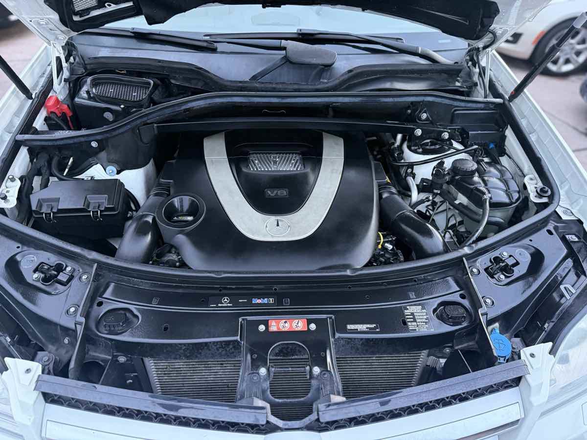 Used 2010 Mercedes-Benz GL 450 4MATIC image 38