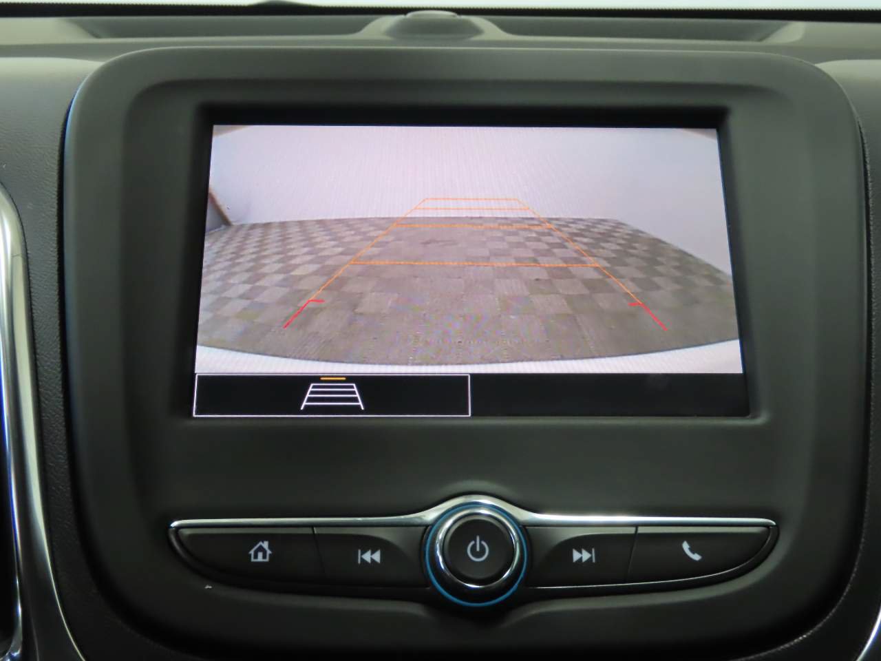 Used 2024 Chevrolet Equinox LS FWD image 14
