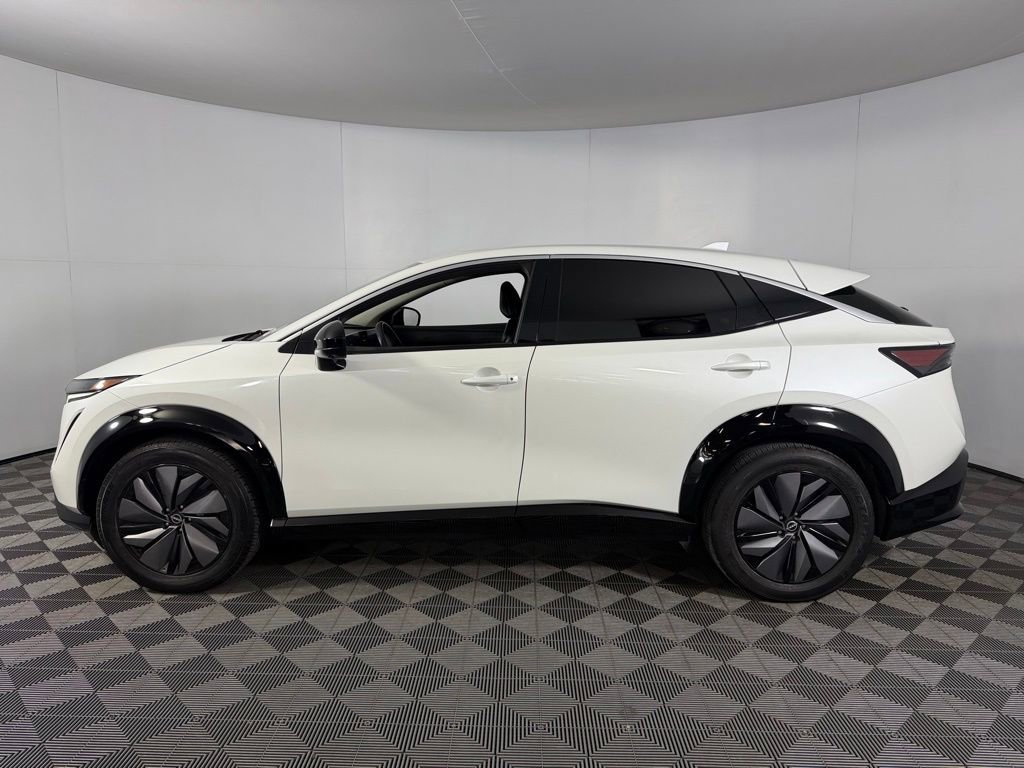 Used 2024 Nissan Ariya FWD image 9