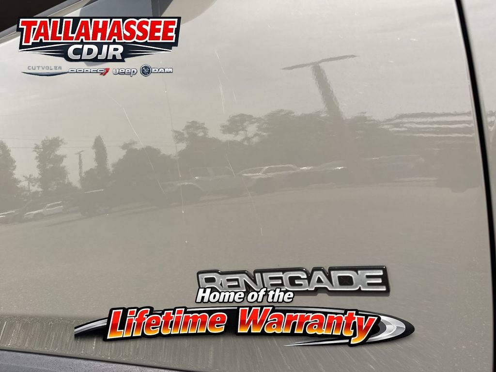Used 2020 Jeep Renegade Altitude FWD image 6