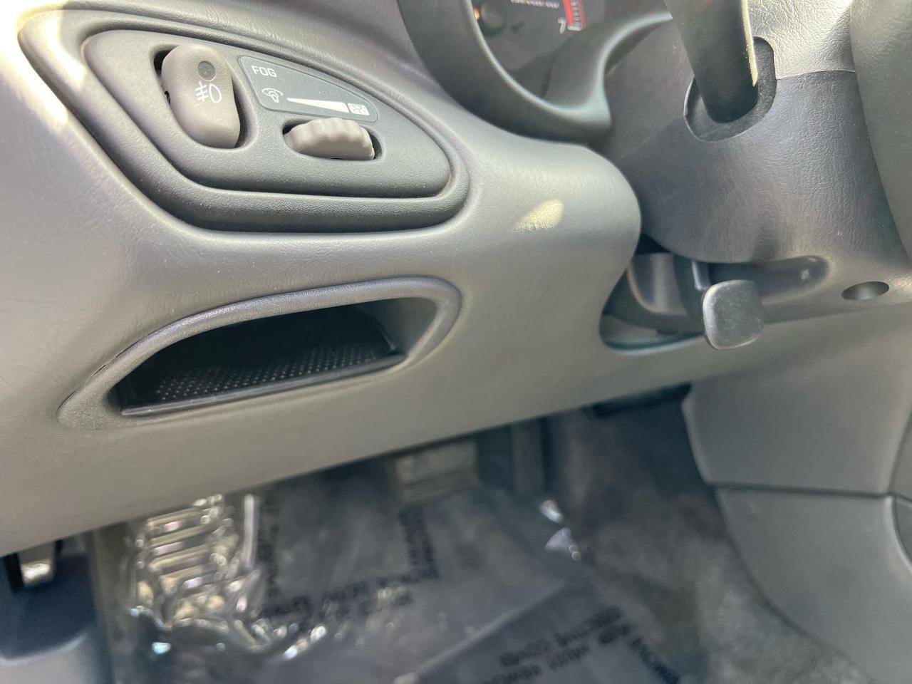 Used 2003 Pontiac Grand Am SE FWD image 49