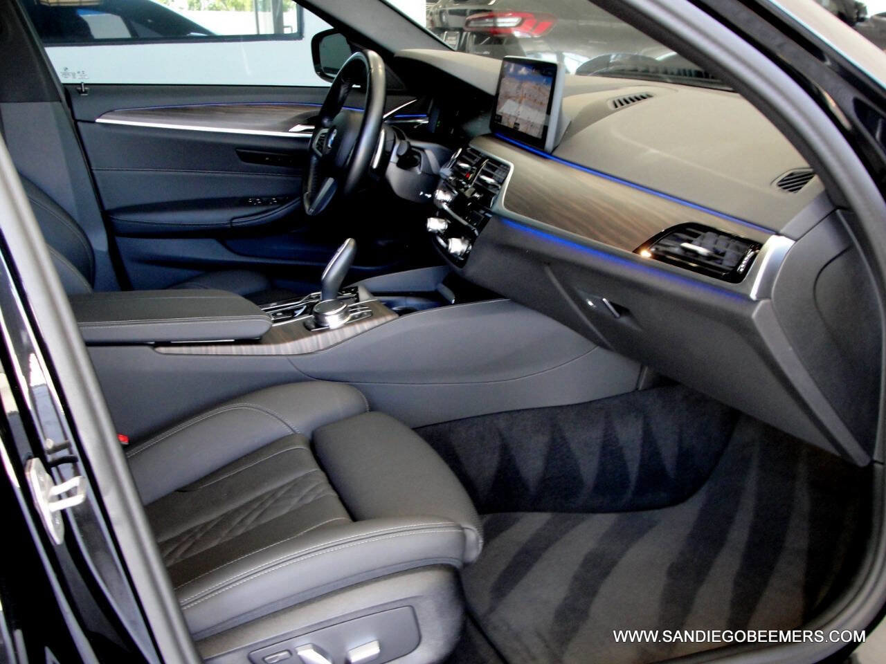 Used 2023 BMW 540i w/ M Sport Package RWD image 36