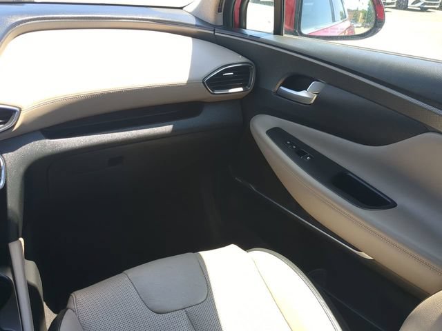 Used 2020 Hyundai Santa Fe Limited AWD/4WD image 16