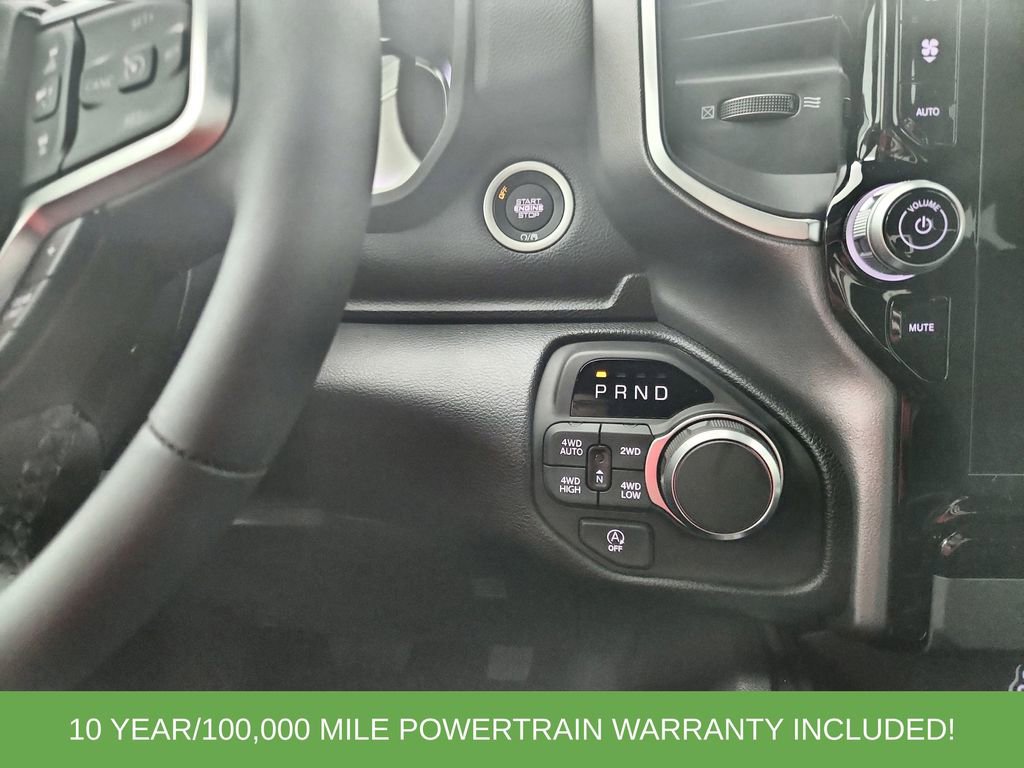 New 2026 RAM 1500 4x4 Crew Cab image 29