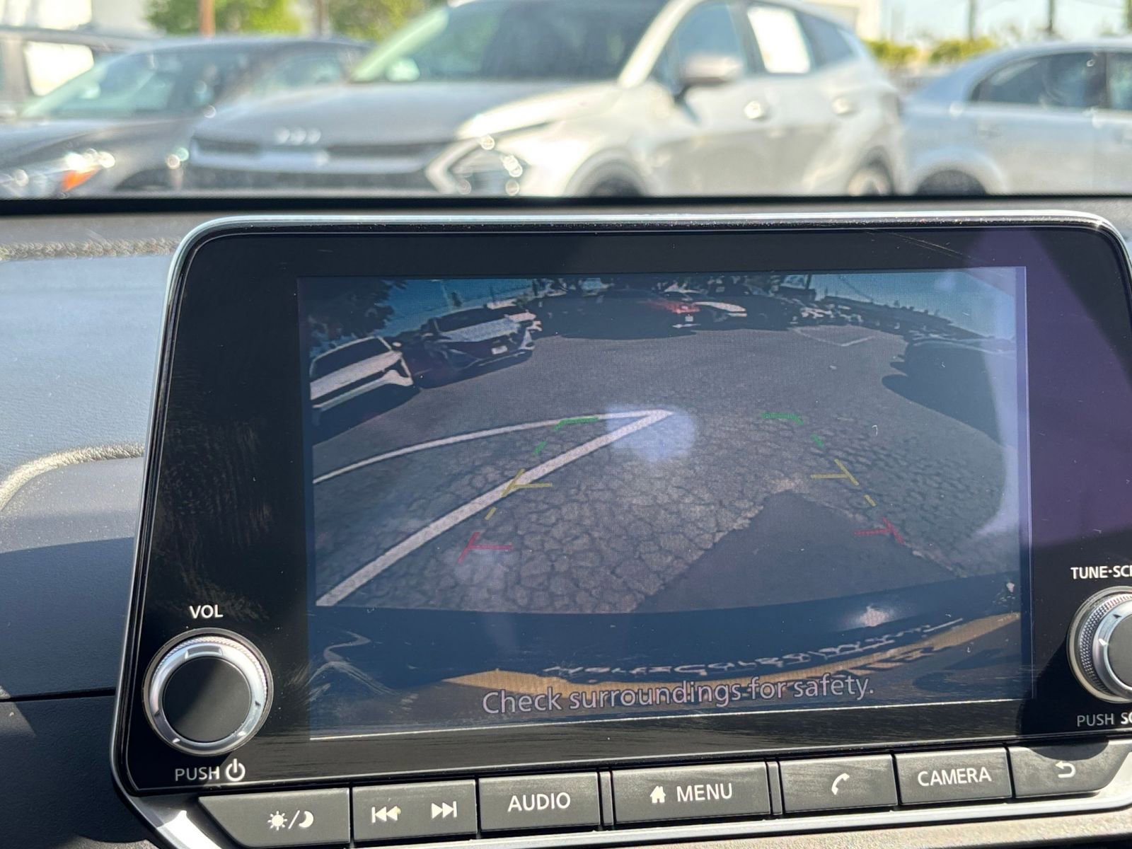 Used 2025 Nissan Altima 2.5 SV image 24