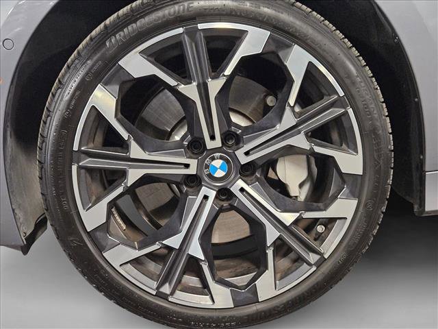 Certified 2025 BMW 330i Sedan w/ Premium Package image 22