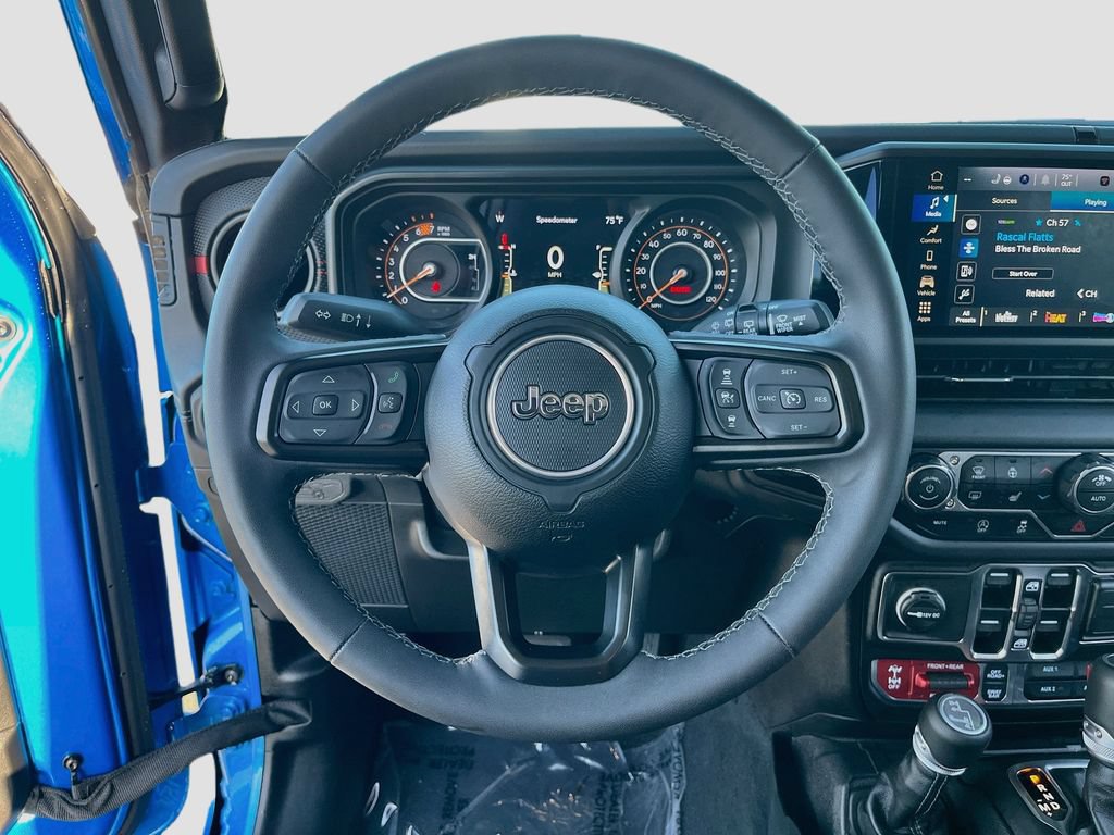 Certified 2025 Jeep Wrangler Unlimited Rubicon w/ Safety Group AWD/4WD image 11