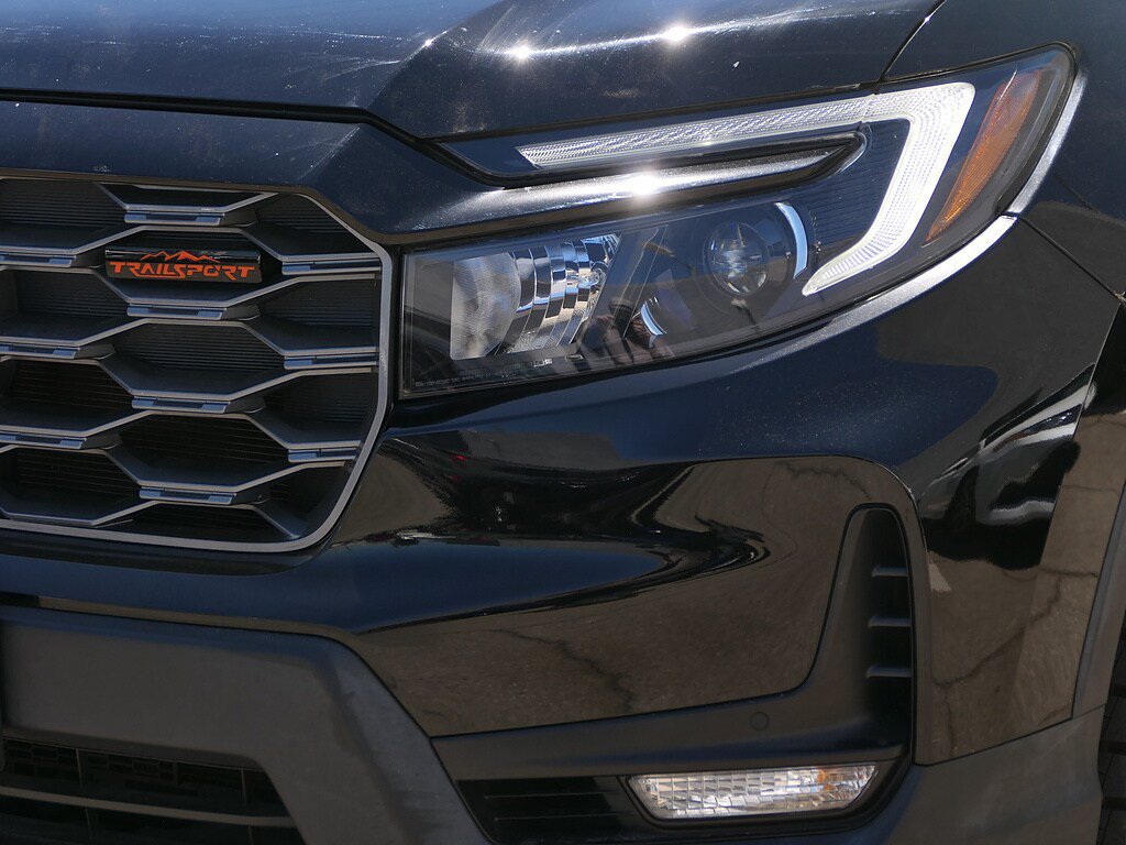 Used 2023 Honda Passport TrailSport image 7