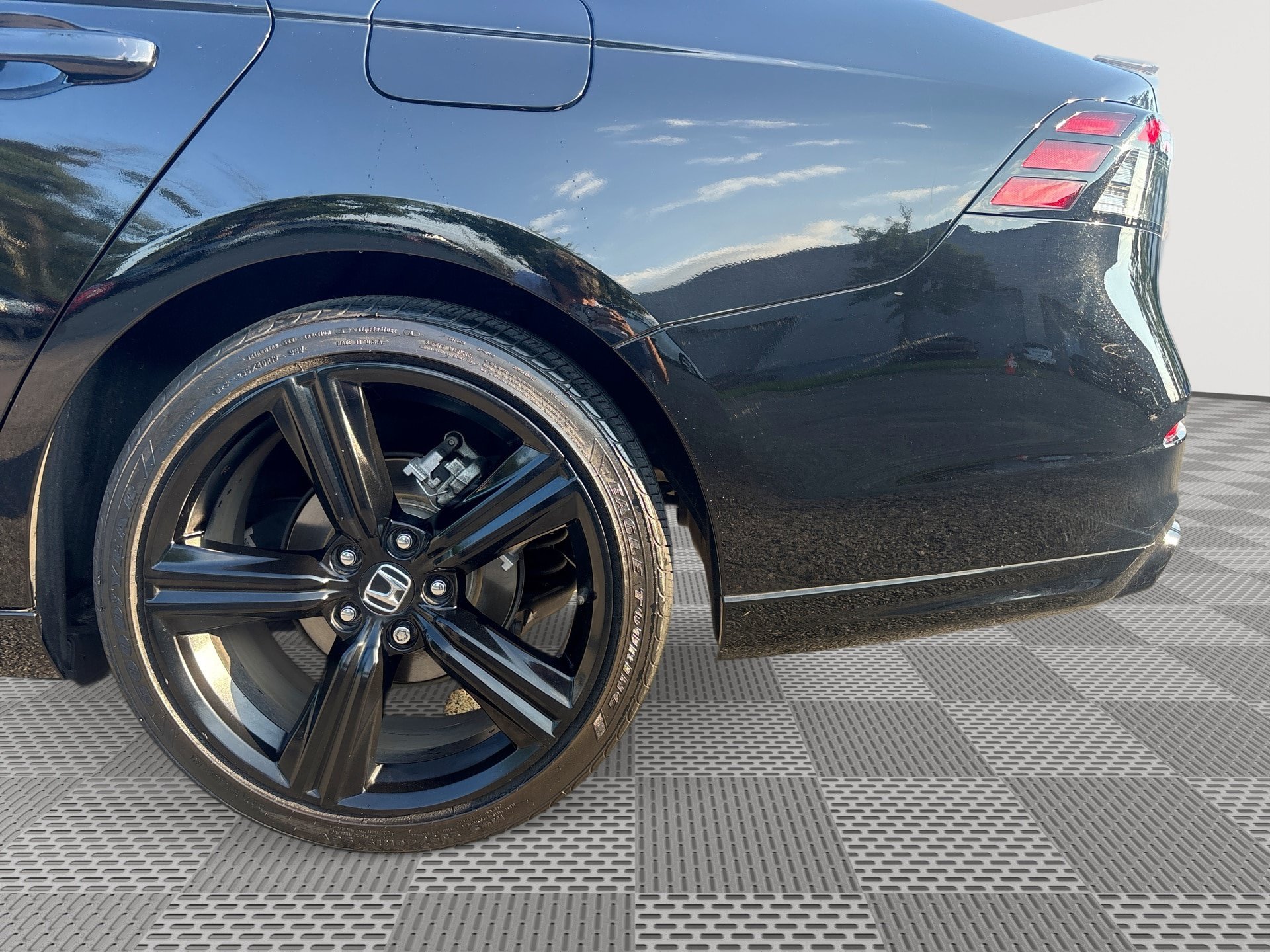 Used 2023 Honda Accord Sport image 29