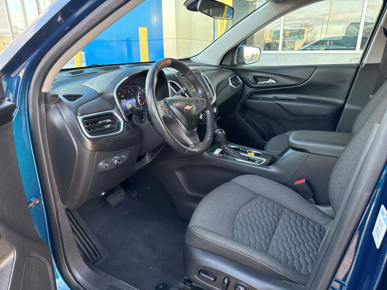 Used 2021 Chevrolet Equinox LT image 17