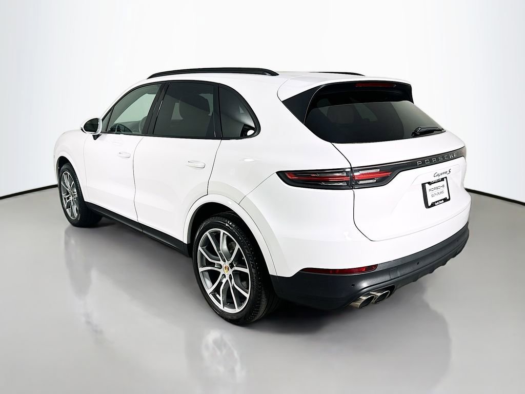 Certified 2019 Porsche Cayenne S image 3