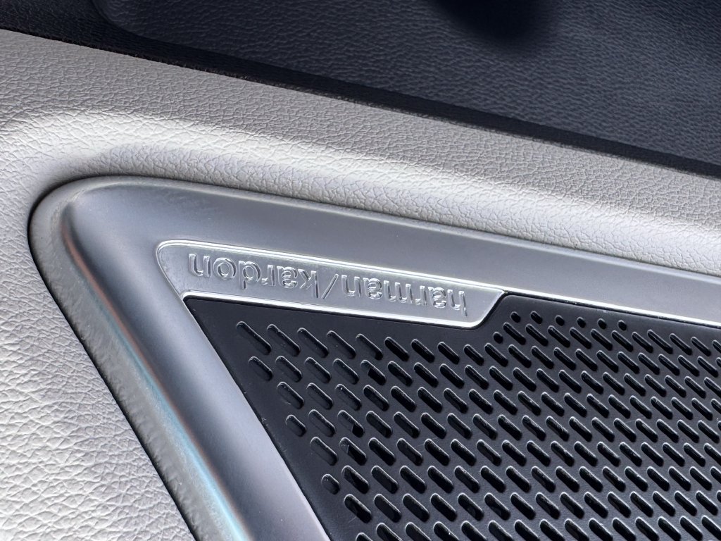 Used 2024 Kia Telluride SX FWD image 32