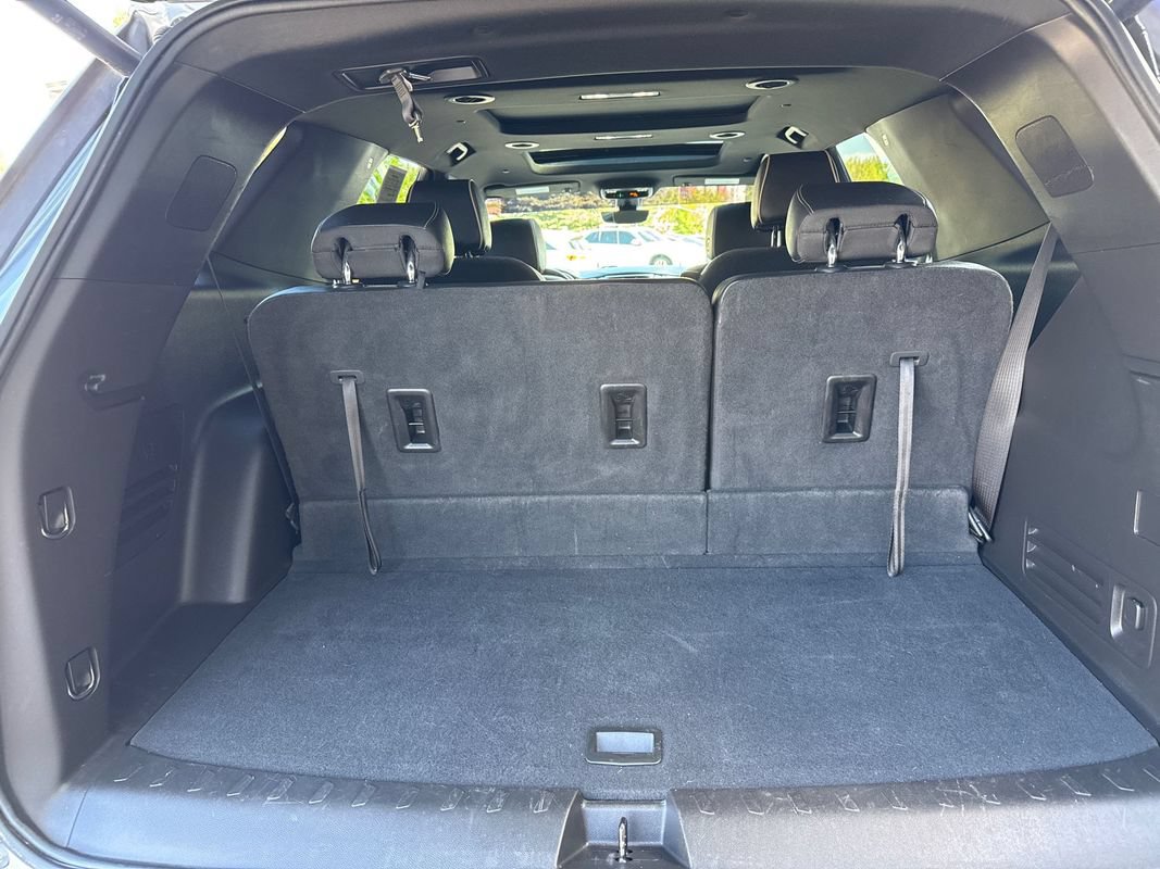 Used 2023 Chevrolet Traverse Premier AWD/4WD image 25
