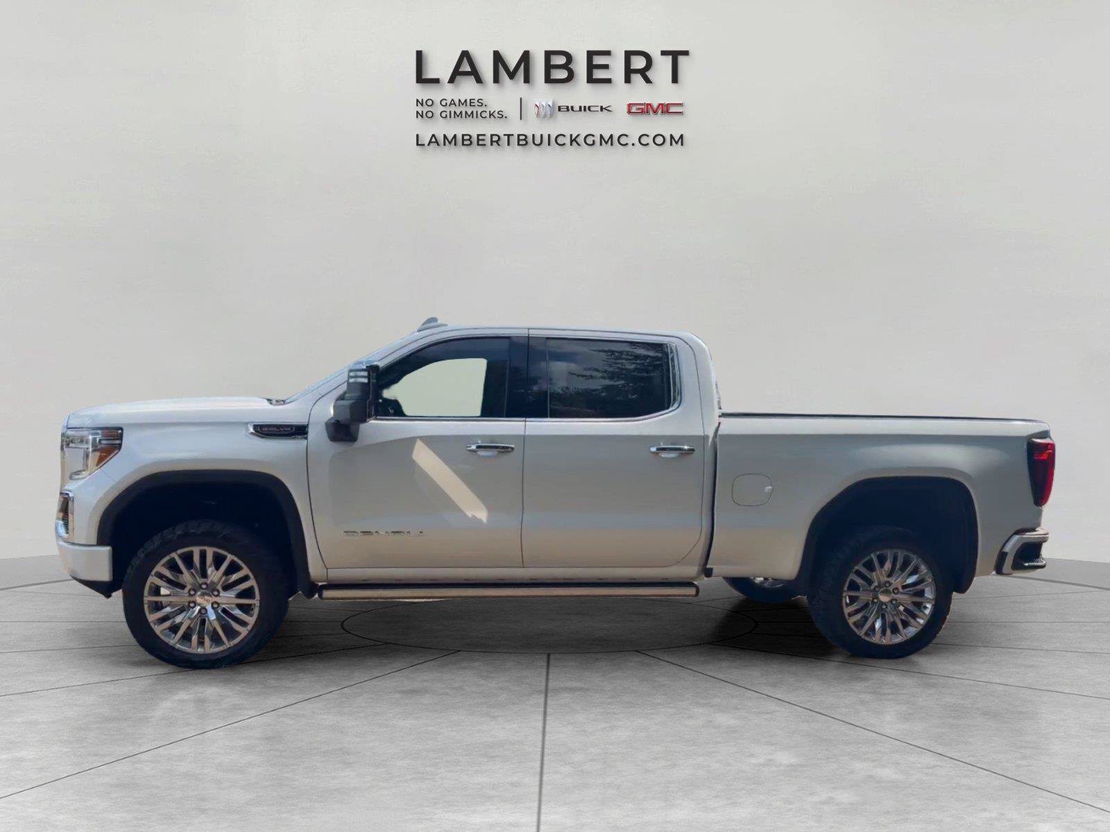 Used 2021 GMC Sierra 1500 Denali w/ Denali Ultimate Package AWD/4WD image 2