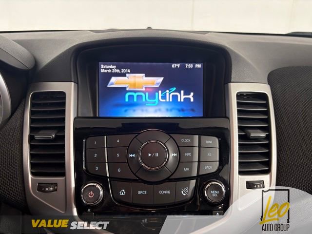 Used 2015 Chevrolet Cruze LT w/ Technology Package FWD image 16