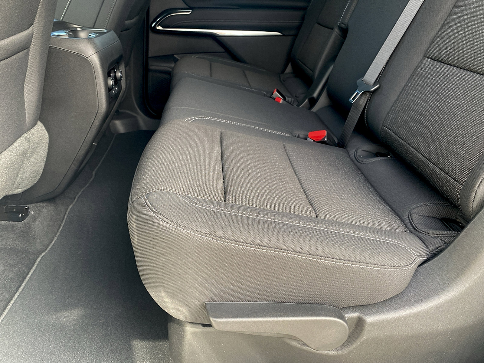 New 2026 Chevrolet Traverse LT FWD image 21