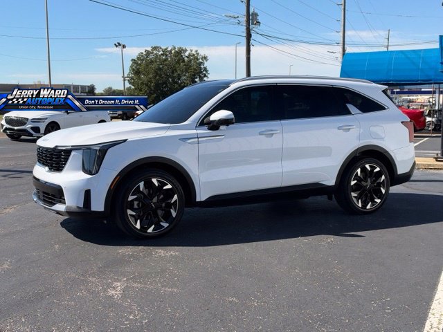 Used 2025 Kia Sorento SX FWD image 3