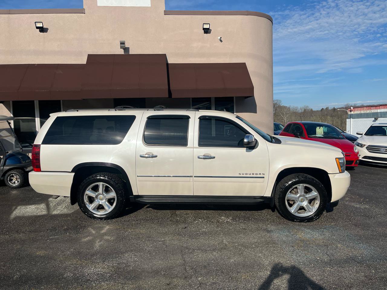 Used 2010 Chevrolet Suburban LTZ AWD/4WD image 4
