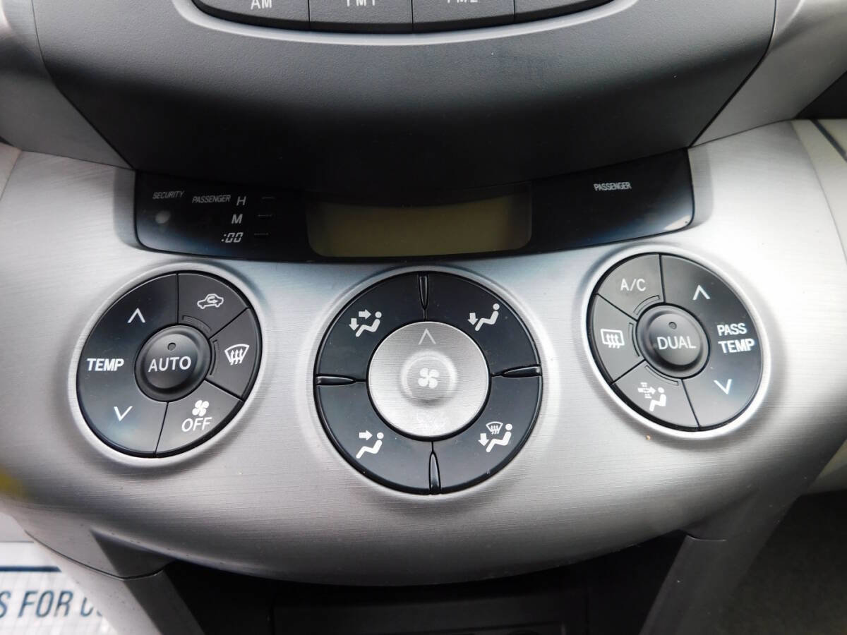 Used 2007 Toyota RAV4 Limited AWD/4WD image 12