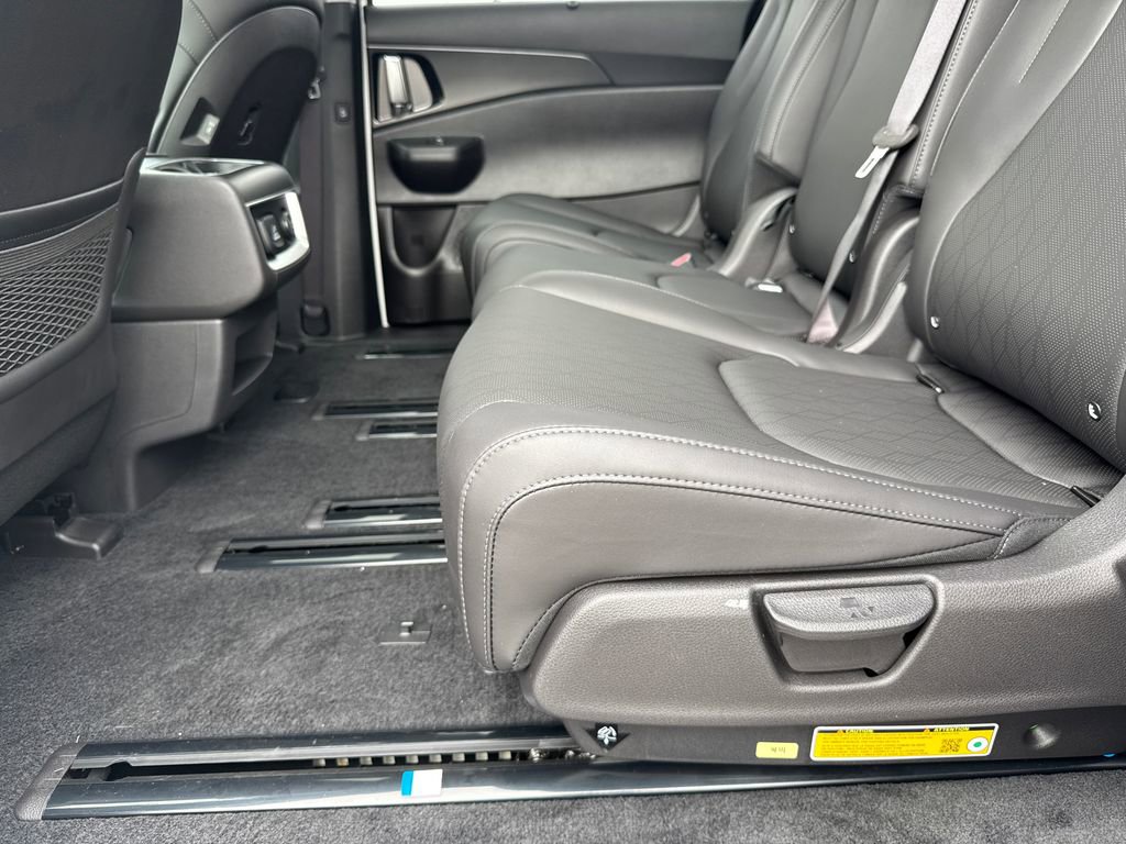 New 2026 Kia Carnival SX image 21
