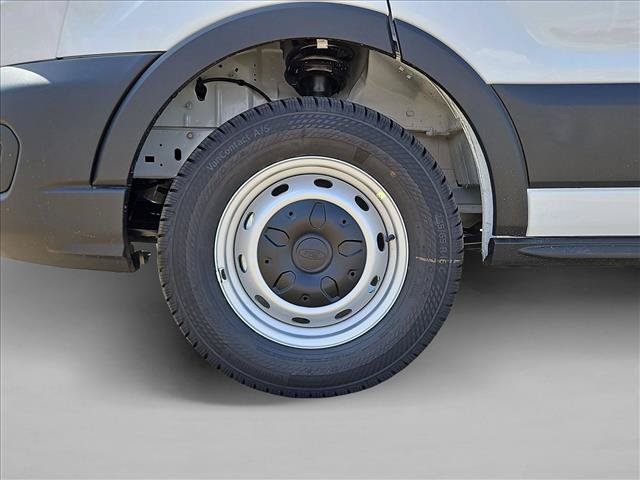 New 2026 Ford Transit 250 148 Medium Roof RWD image 10