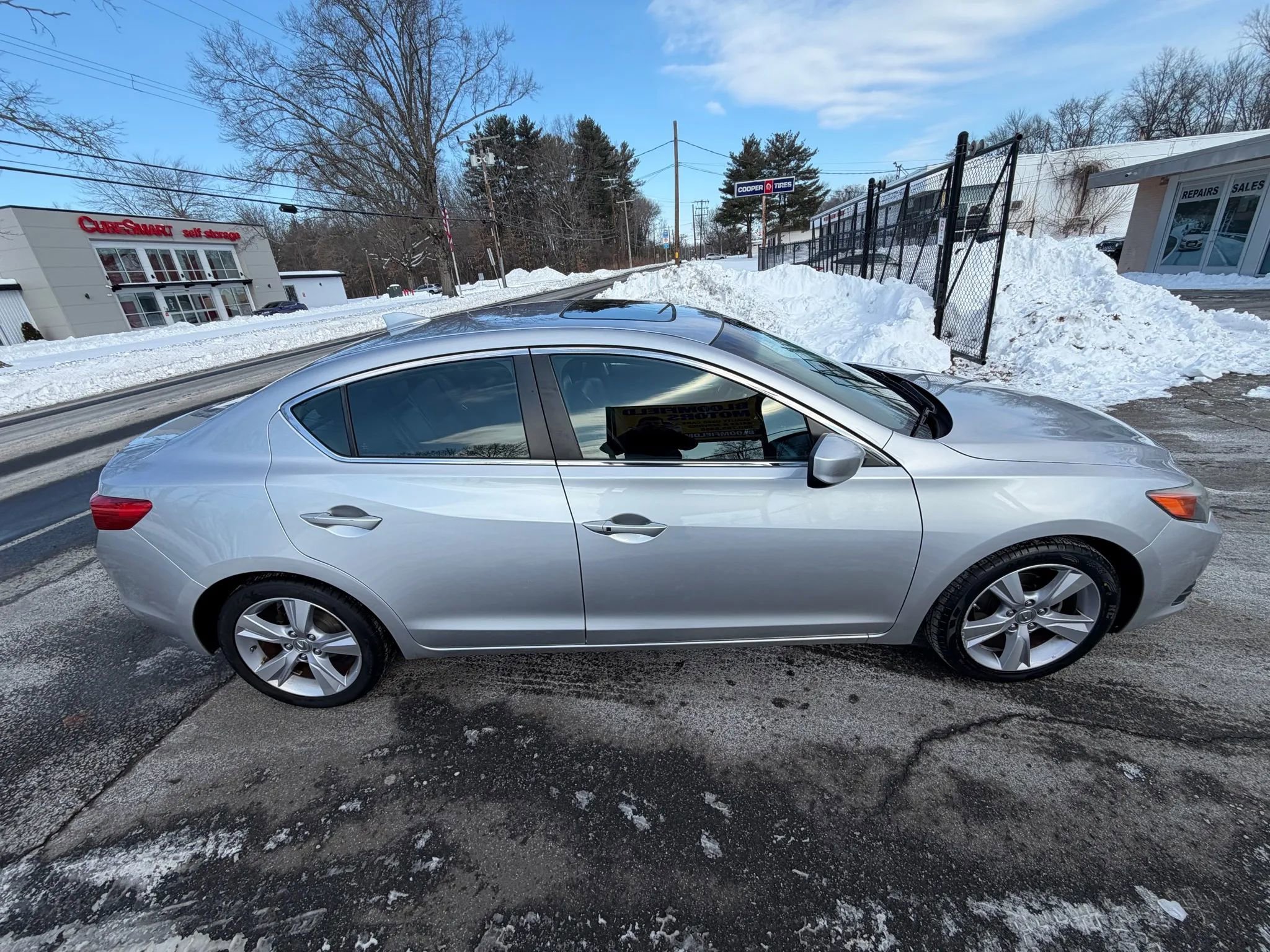 Used 2015 Acura ILX Sedan 4D image 4