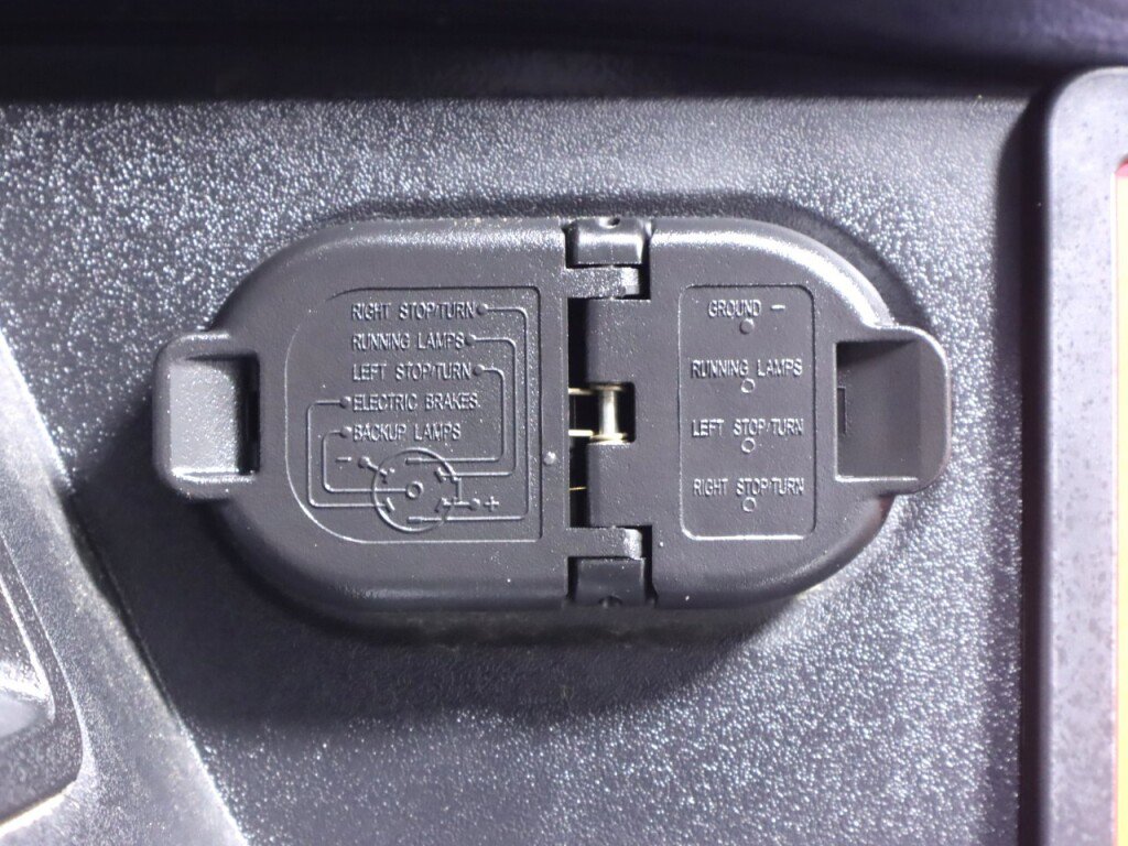 Used 2021 Toyota Tacoma TRD Off-Road image 31