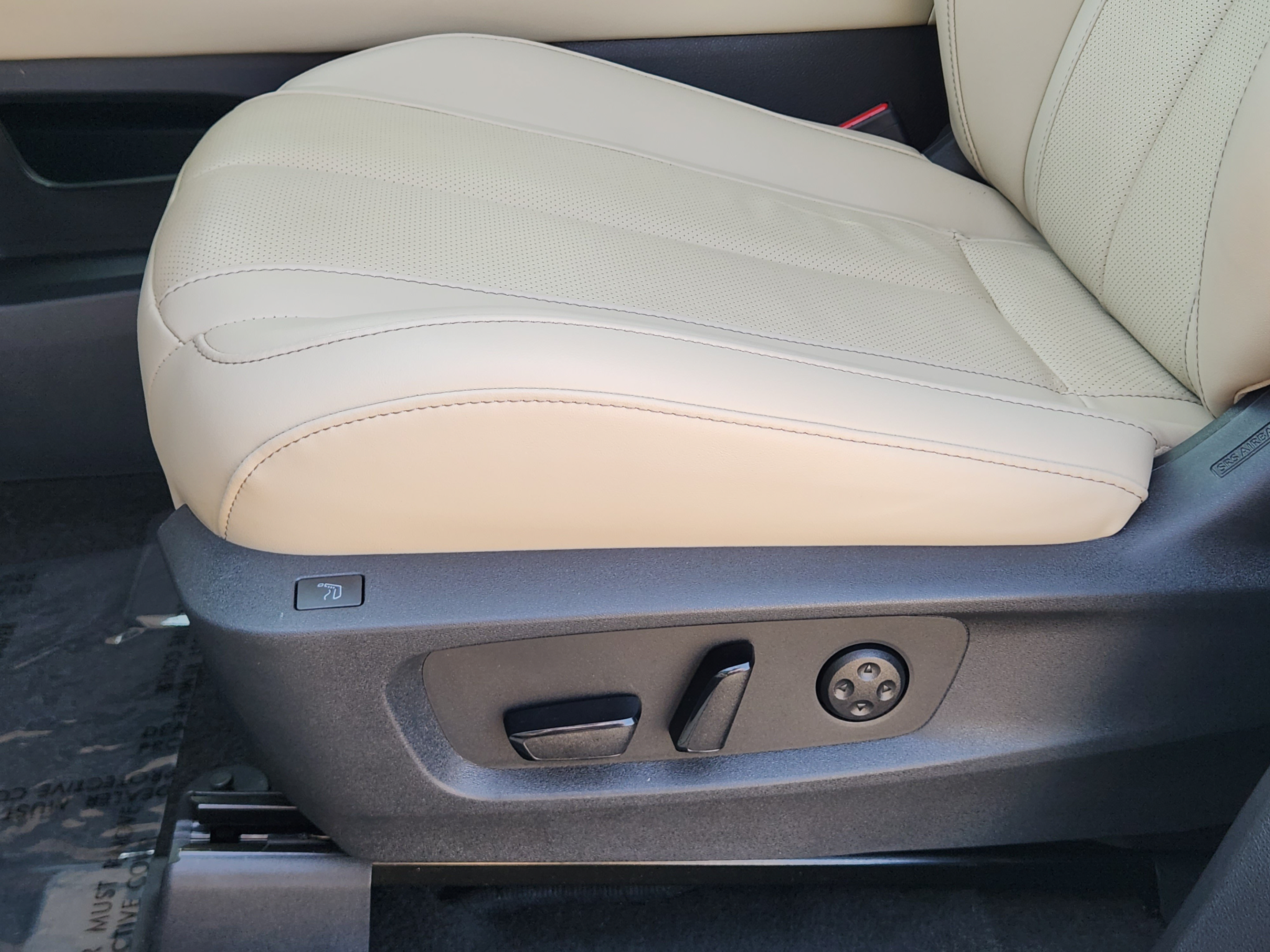 Used 2025 INFINITI QX60 Sensory w/ Vision Package AWD/4WD image 21