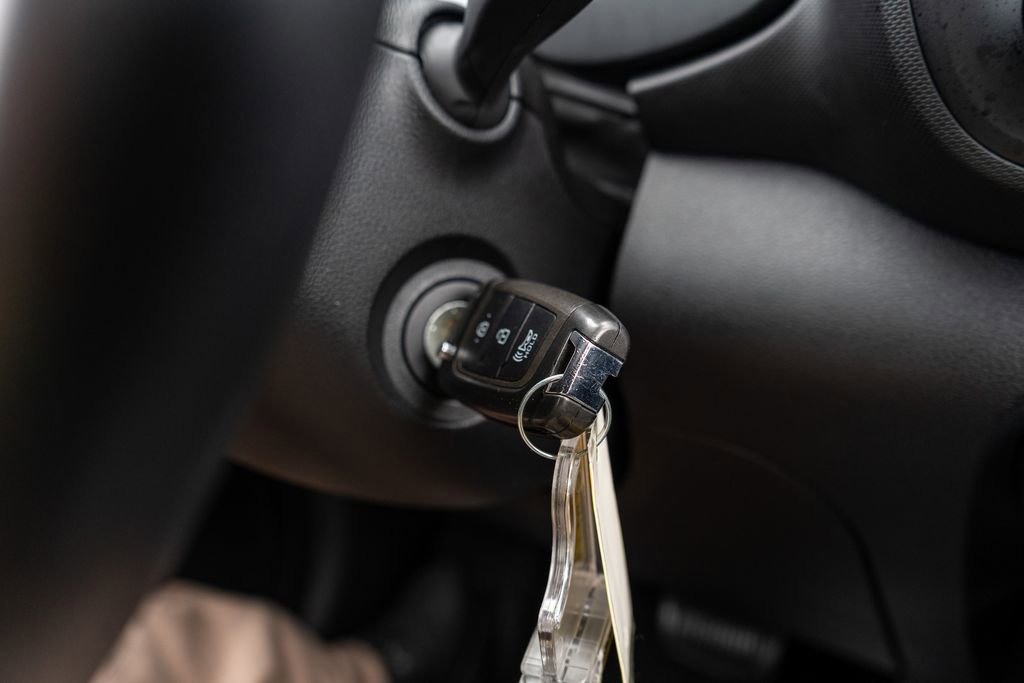 Certified 2023 Hyundai Venue SEL image 24