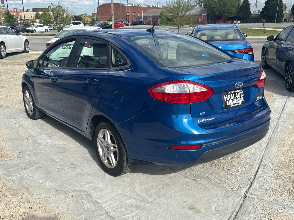 Used 2018 Ford Fiesta SE image 3
