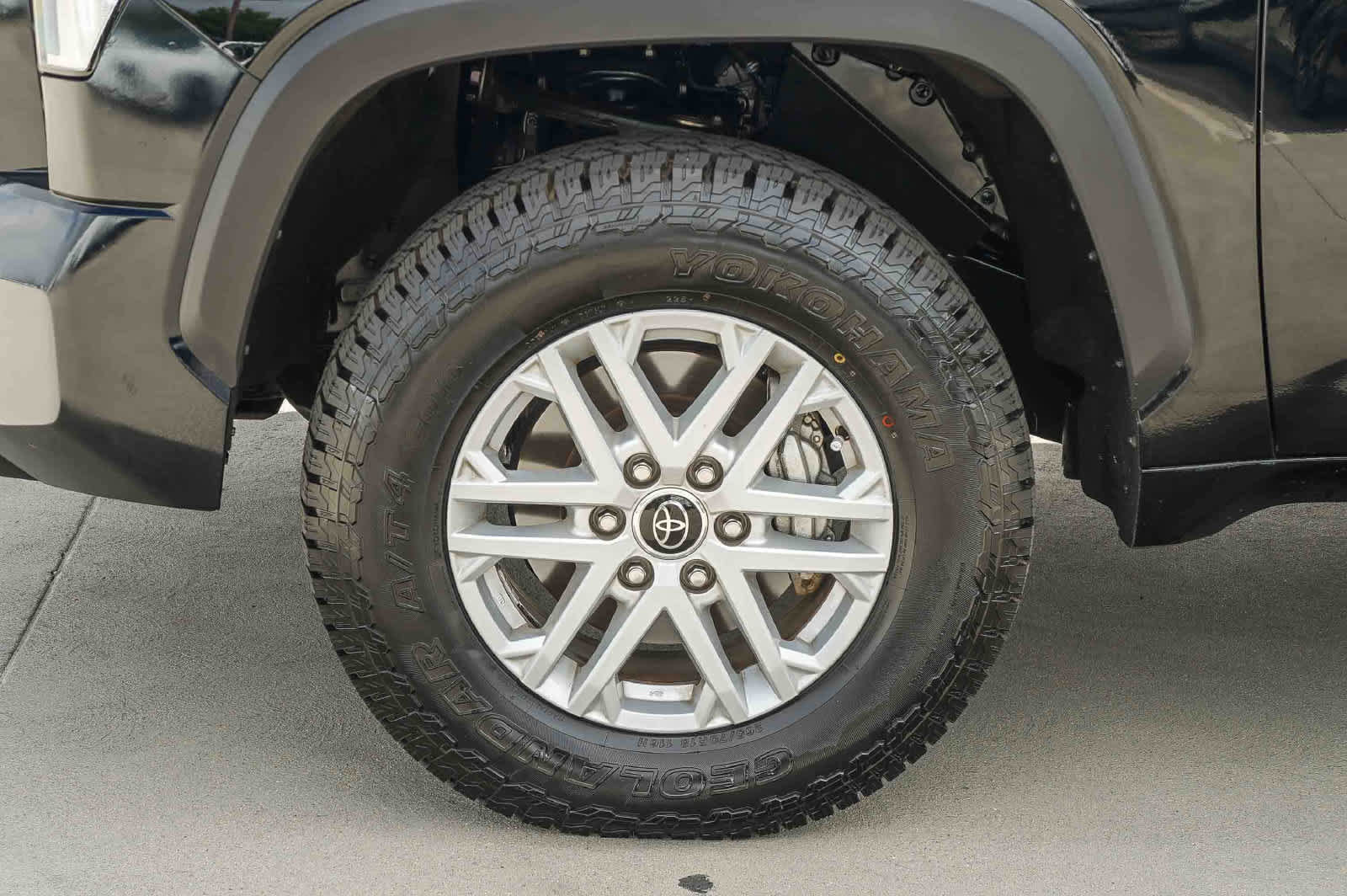Used 2024 Toyota Tundra SR5 AWD/4WD image 10