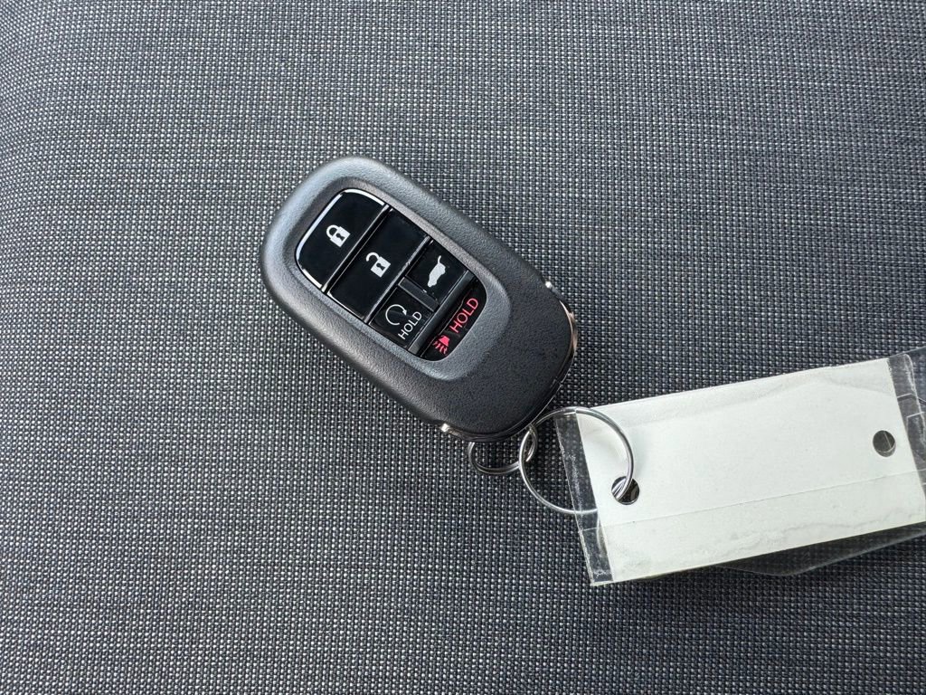 New 2025 Honda Pilot Sport image 13